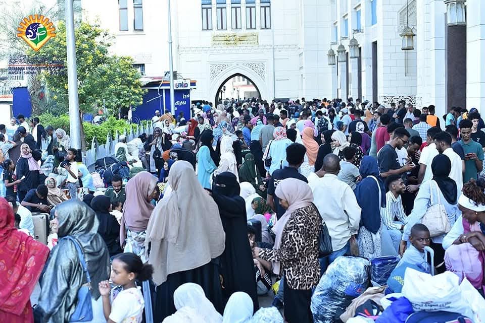تفويج 2112 سوداني من القاهرة عبر القطارات في الرحلتين (22) و(23) ضمن مشروع العودة الطوعية المجانية