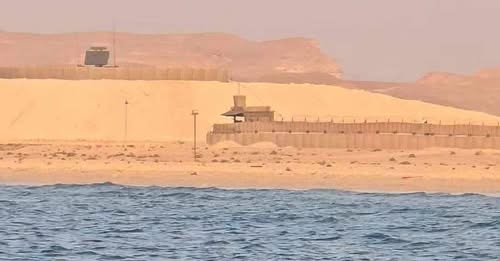 الإمارات تخلي معداتها العسكرية من بوصاصو الصومالية