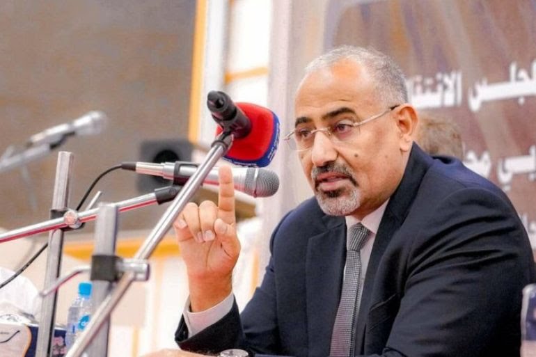 من عدن إلى “أرض الصومال” فأبوظبي.. كيف هرب رئيس المجلس الانتقالي الجنوبي ؟