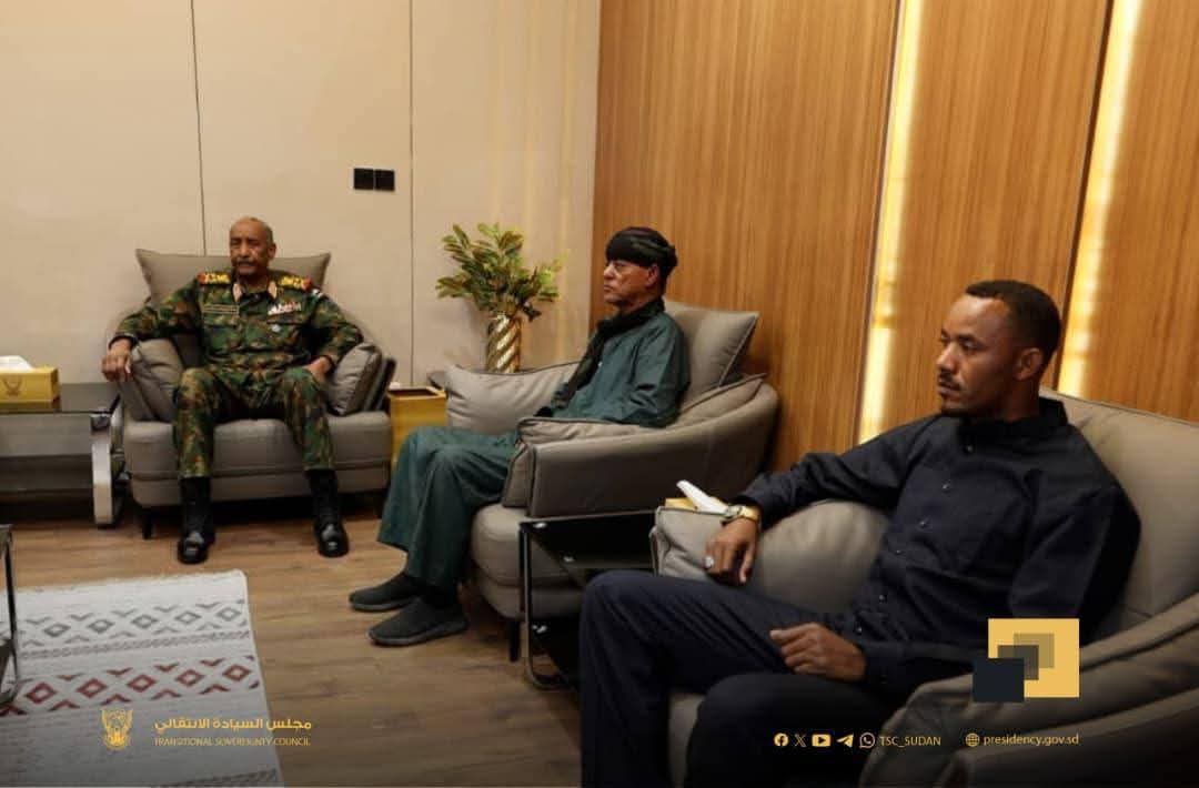 البرهان يلتقي موسى هلال