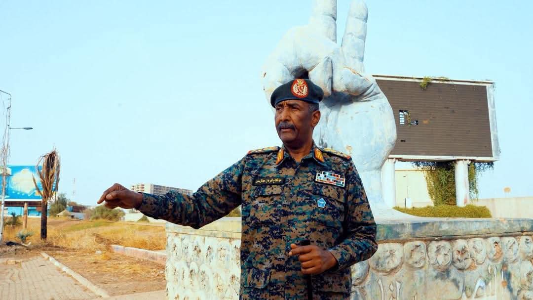 في ذكرى السادس من أبريل، البرهان: القوات المسلحة شريك أصيل للشعب في معركة الكرامة ومسيرة التحول الديمقراطي