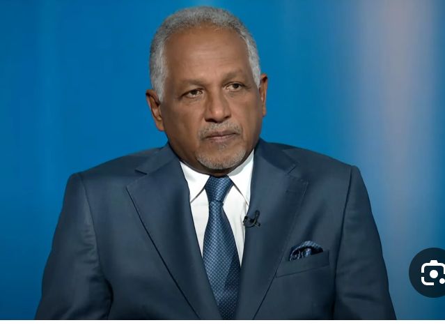 السفير دفع الله الحاج يدشن امتحانات شهادة الأساس بالرياض .. انطلاقة واثقة بروح الشهادة السودانية