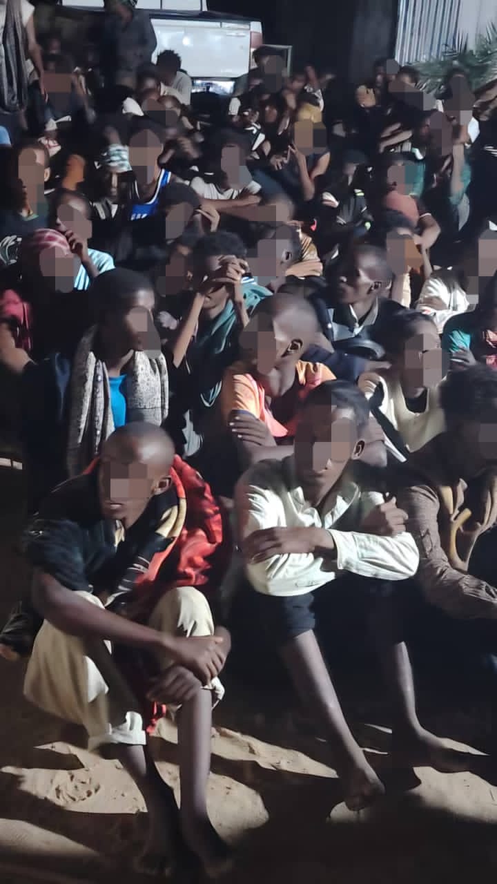 مكافحة التهريب بكسلا تحرر 150 رهينة وتضبط 4 قطع سلاح